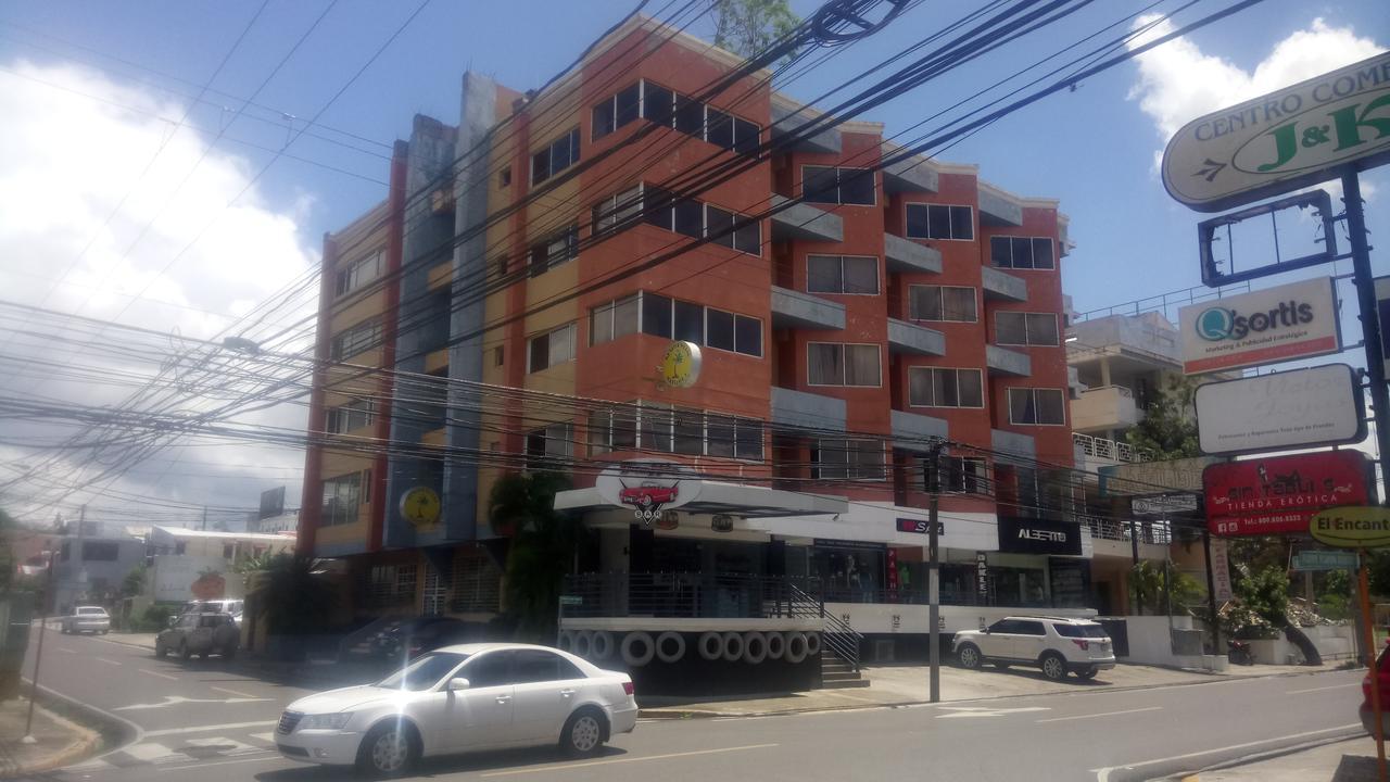 Apartahotel Jardines Metropolitanos Santiago De Los Caballeros Luaran gambar